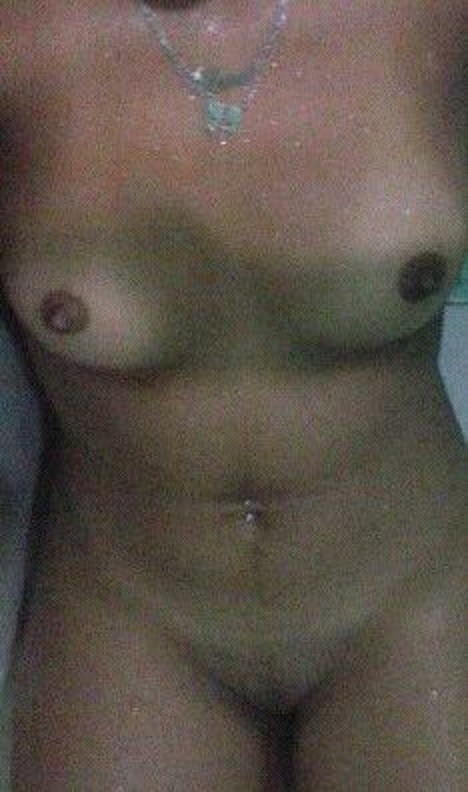 Moreninha gostosa em fotos caseira peladinha - Foto 8550