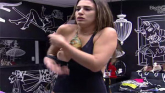 Vivian Amorim BBB 17 pagando peitinho nua caiu na net