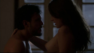 Mariana Molina em Cena de Sexo em Perrengue